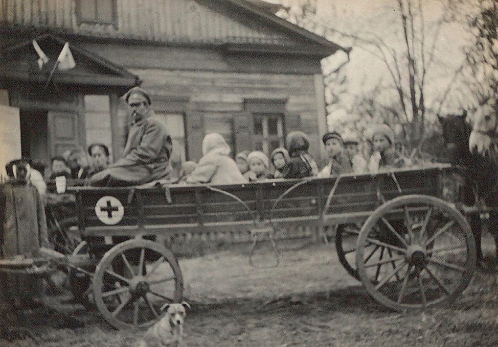 Ewakuacja sierot z Bobrujska, 1915