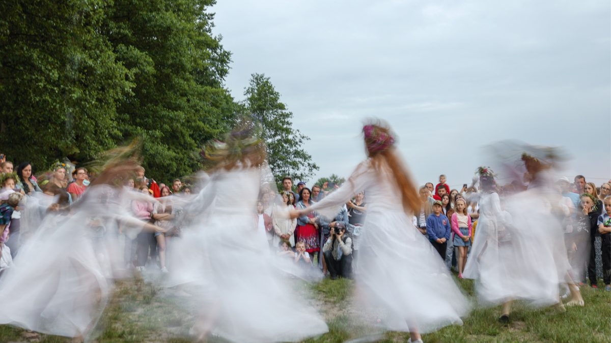 O wiankach, ligawkach i innych zapomnianych obyczajach